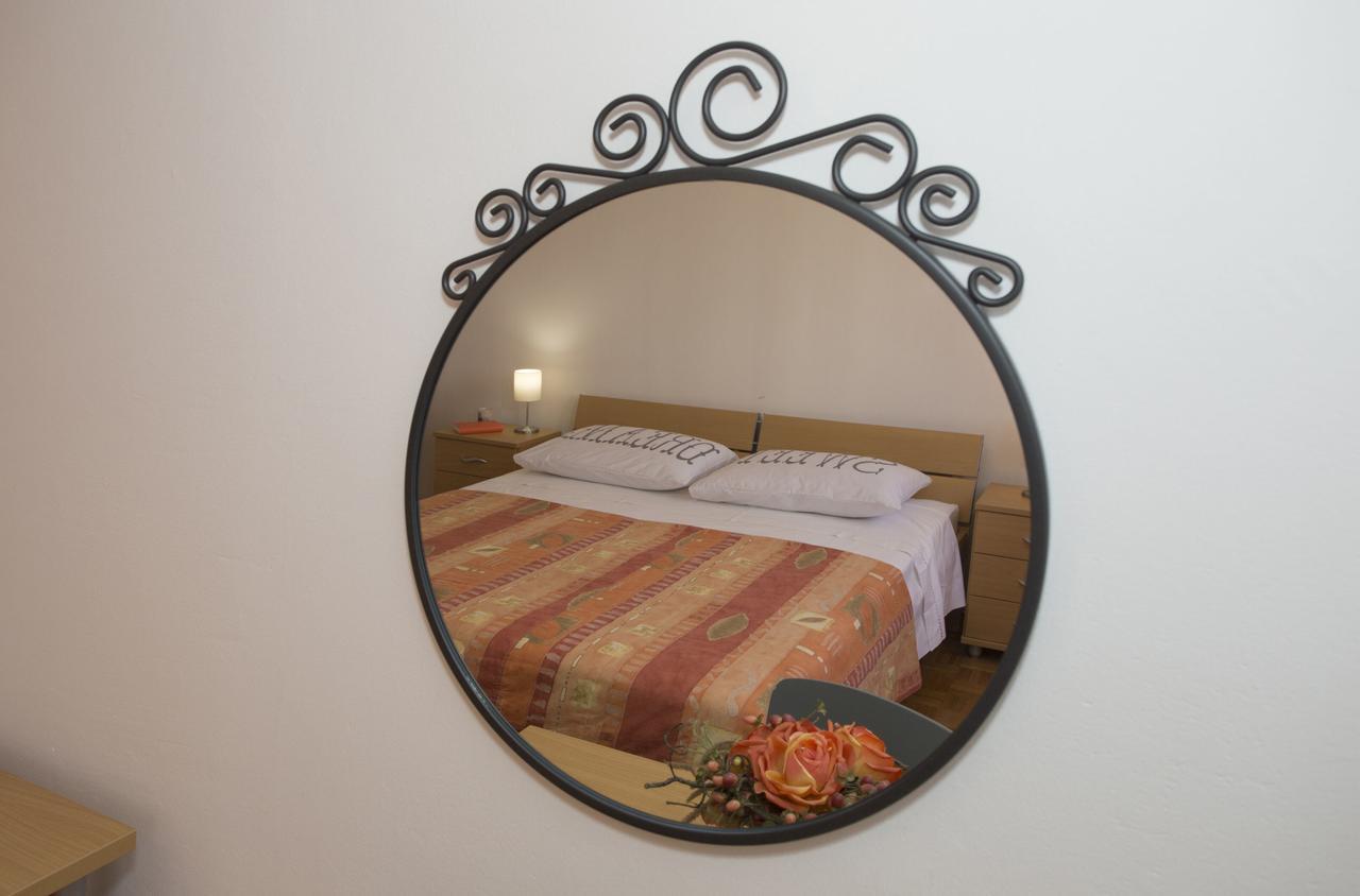 City Getaway - Apartment Ileora Split Exterior foto